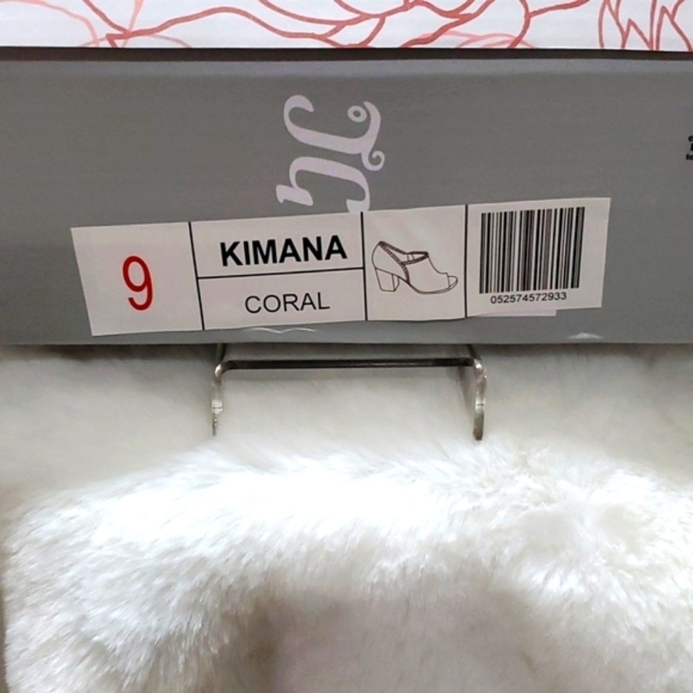 Journee Collection Womens Kimana Side Zip Bootie - Picture 7 of 8